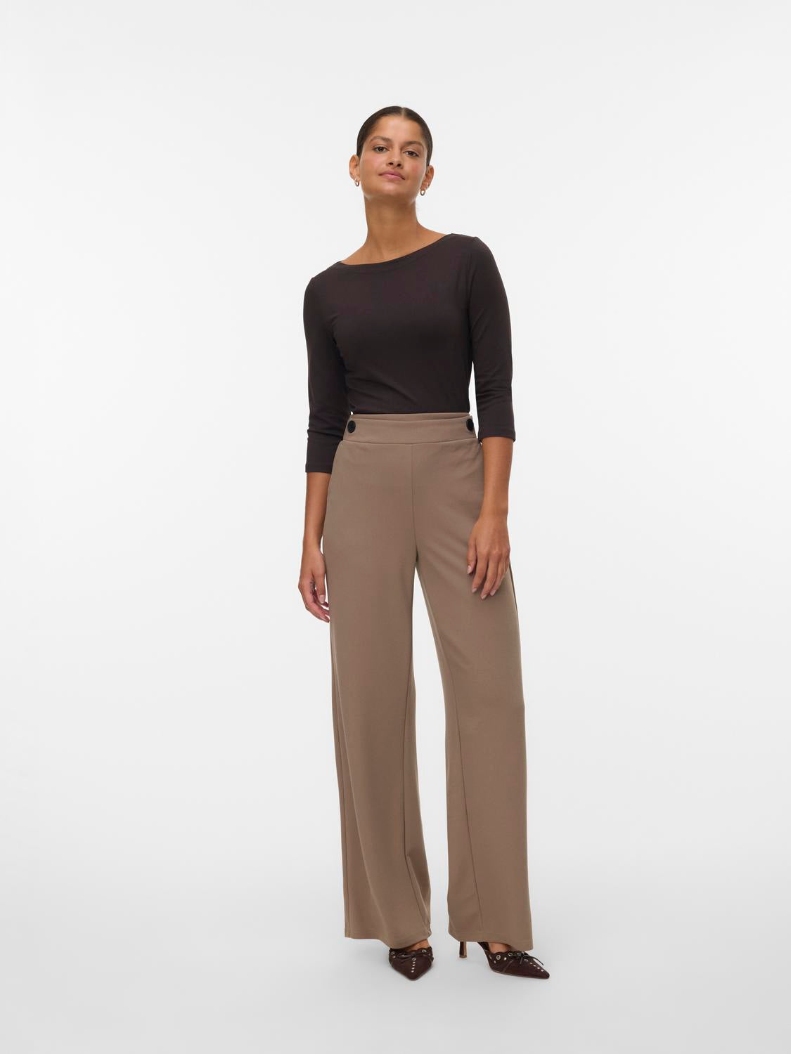 model_shot-front